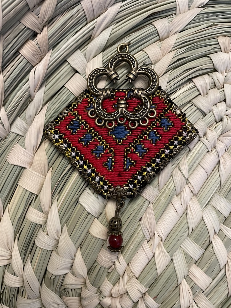 گردنبند 03706